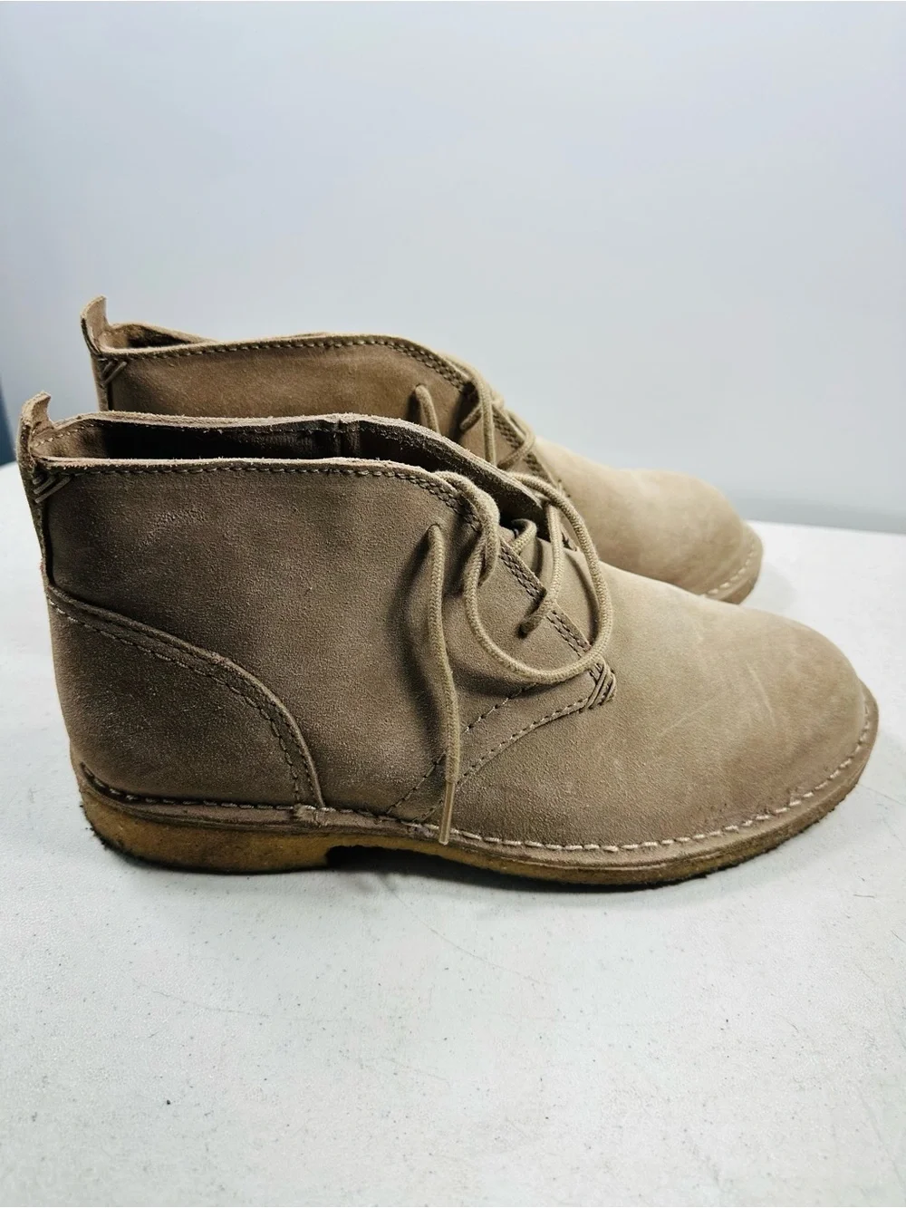 L.L. Bean men's tan suede desert chukka boot size 9,5 W